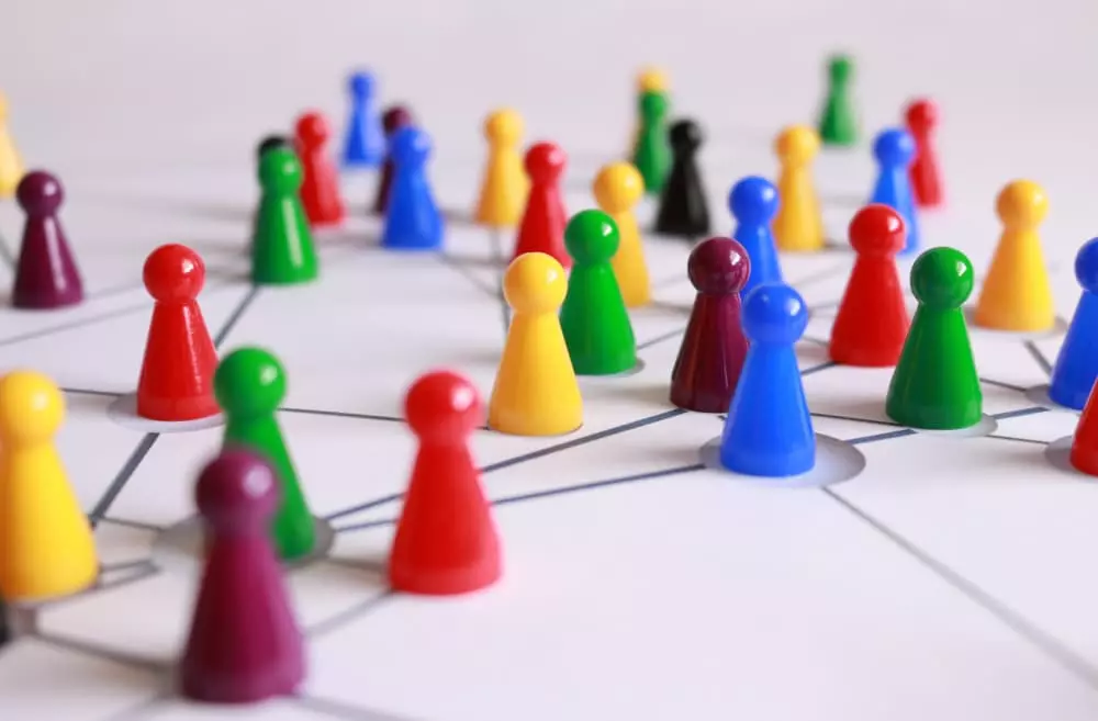 Come leggere i contenuti sul web? Content marketing emotivo e ipertesti
