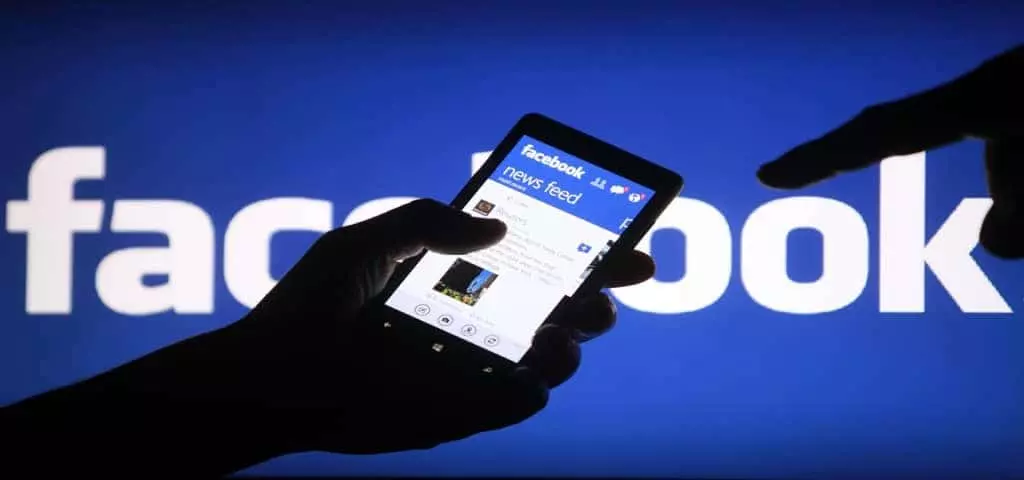 Facebook: Una nuova funzione per individuare i ladri di profili